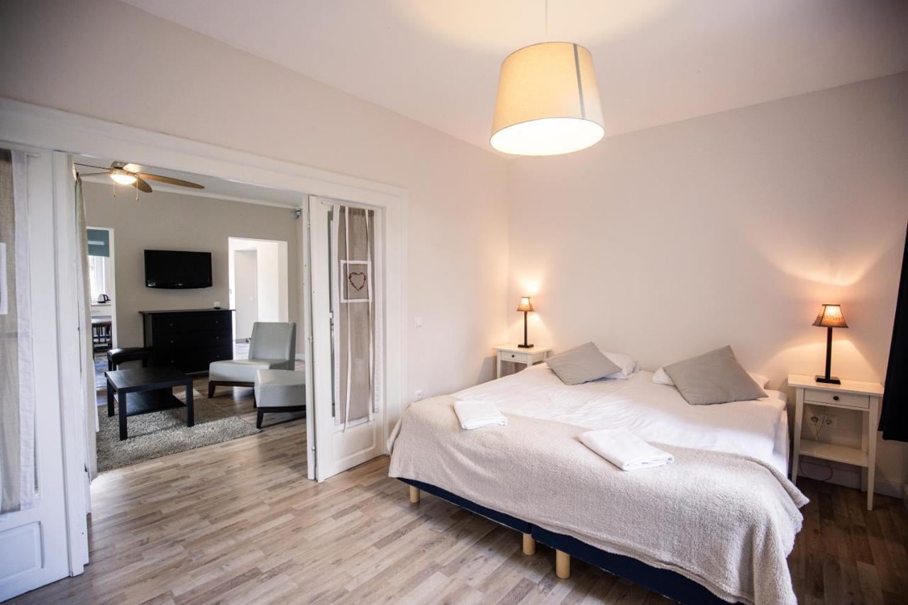 Manor Apartments, チョパク エクステリア 写真