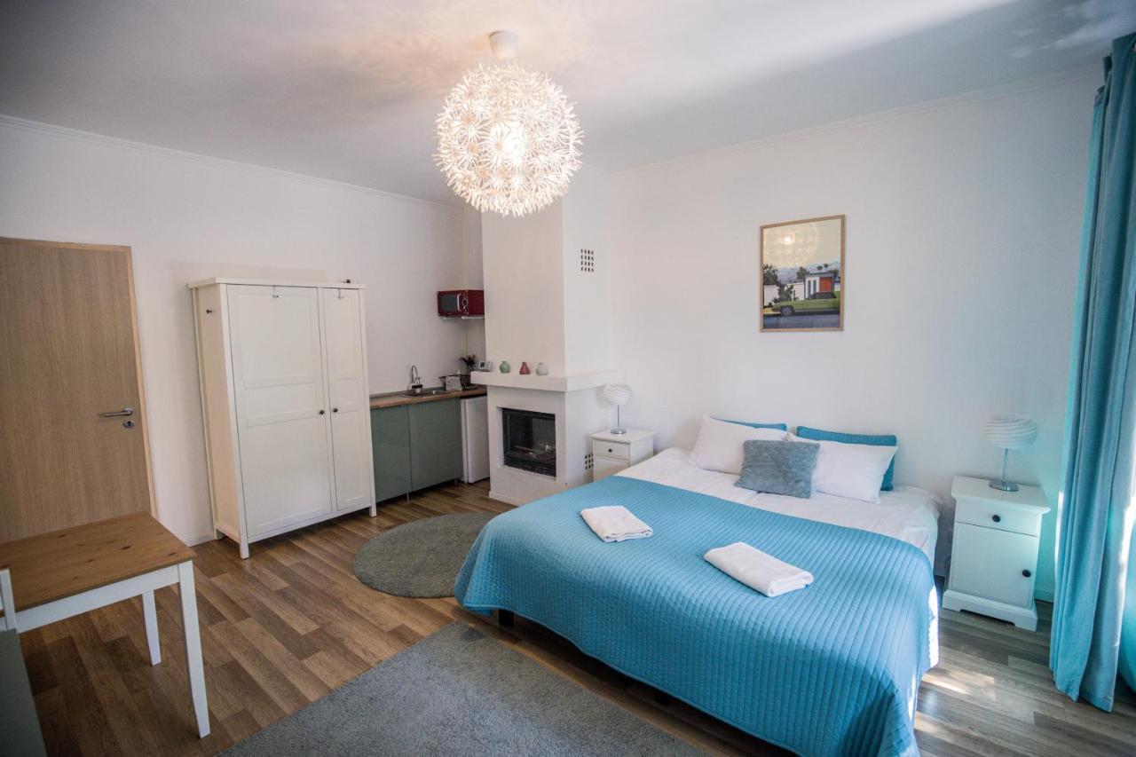 Manor Apartments, チョパク エクステリア 写真